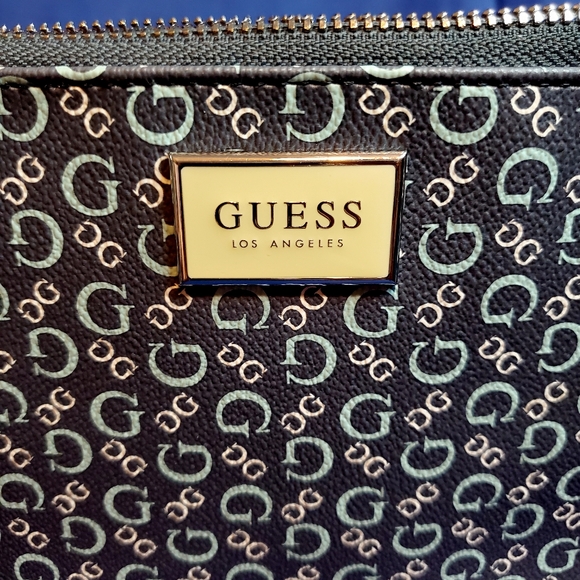 Wallet - Picture 2 of 3